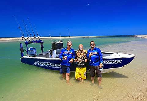 EXPERT FISHING GUIDES